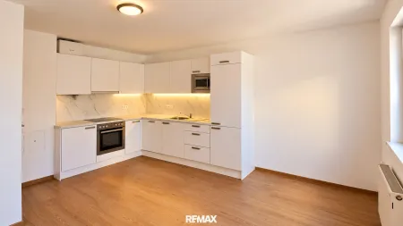 Wohnung 3 Dachgeschoss Küche Essplatz Originalfoto