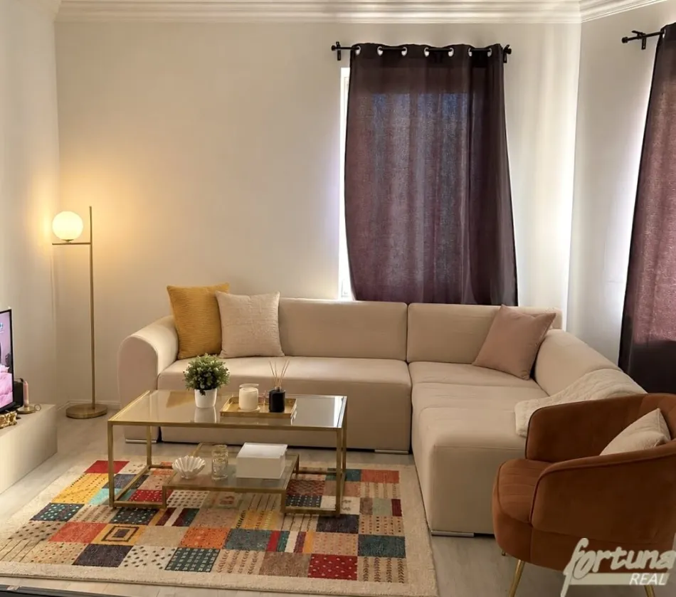**Wohnen mit Komfort: Gepflegte 2-Zimmer-Wohnung inklusive Stellplatz** - Titelbild