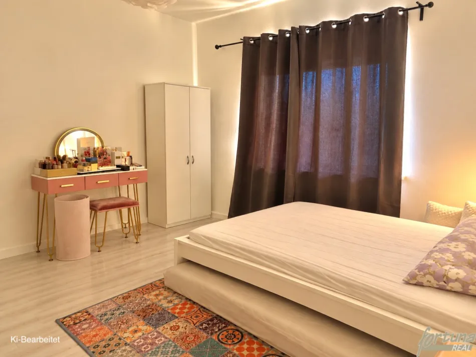 **Wohnen mit Komfort: Gepflegte 2-Zimmer-Wohnung inklusive Stellplatz** - Bild