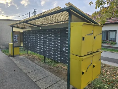 Gartenanlage Sammelpostkästen