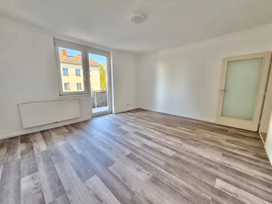 ***FRISCHER LOOK, NEUE KÜCHE & GRÜNBLICK - IHR ZUHAUSE MIT BALKON IN OBERWART*** - Bild