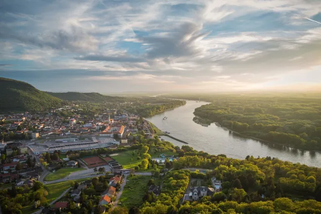 Historisches Kloster wird zu modernem Wohntraum: Exklusive Wohnungen in Hainburg - Bild