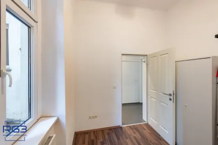 Arbeitszimmer – Blick zum Eingang