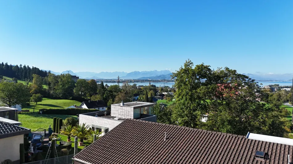 Haus mit Seeblick am Pfänderhang – sonnige Ruhelage über Lochau - Bild