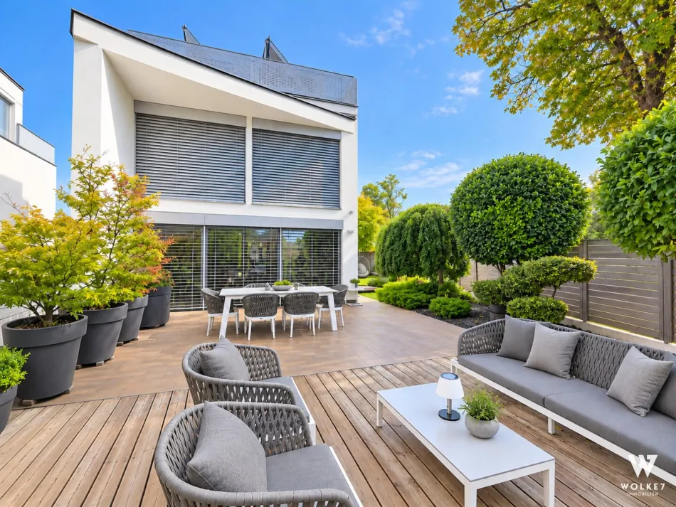 +++STYLISCH UND LUXURiÖS+++NÄHE WIEN | Hochwertiges Haus in Leopoldsdorf bei Wien | ca. 114,25 m2 Wohnfläche | Fußbodenheizung | Wärmepumpe | großzügiger Keller | Pooloption | 2 Terrassen - Titelbild