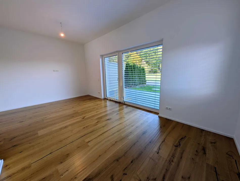 Moderne Doppelhaushälfte mit Garten, Gartenhütte & Terrasse in Attnang-Puchheim um 399.000 € Fixpreis! - Bild