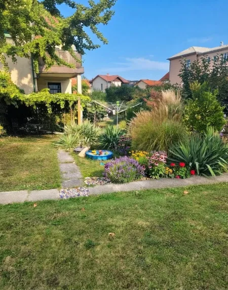 23. Garten 3.jpg