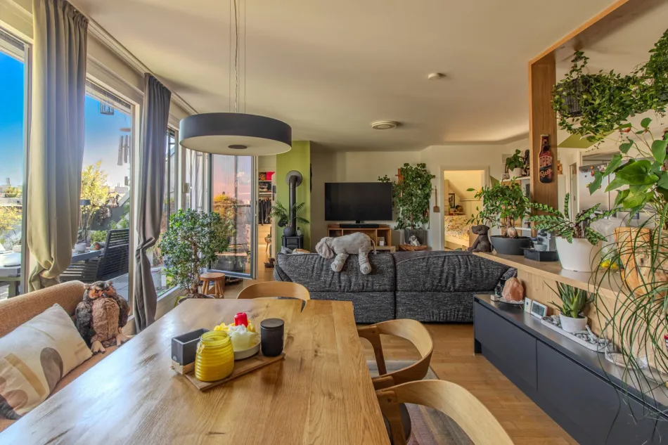 Exklusives Penthouse | Garage | Terrasse + Atrium | Klimatisiert - Bild