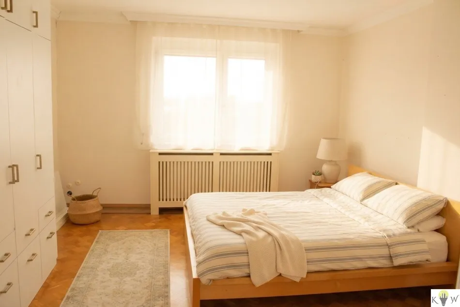 Helle 3-Zimmer-Wohnung mit Balkon in Zentrumsnähe – attraktive Anlage mit 3,2 % Rendite - Bild