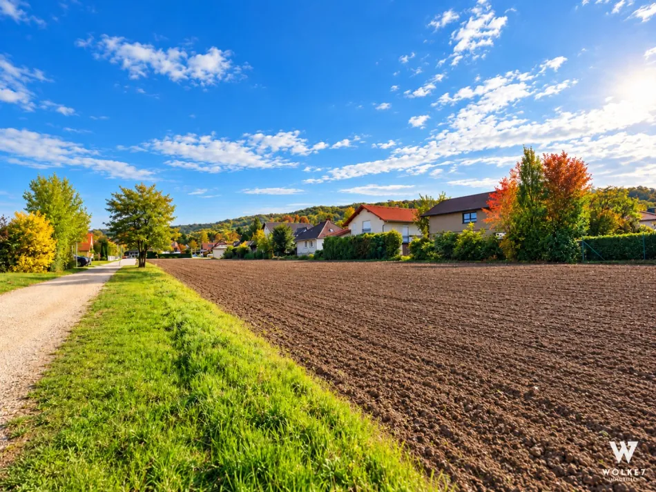 Attraktives Baugrundstück in BISAMBERG | ca. 600 m2 | 50% Bebauungsdichte | offene Bauweise | Bauklasse I + 1 Meter | sofort verfügbar - Titelbild