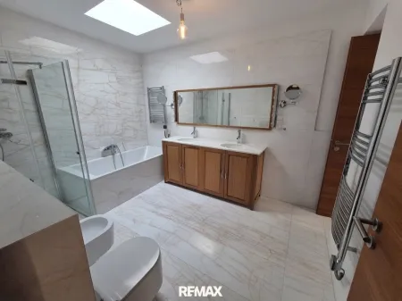 Elegantes Badezimmer
