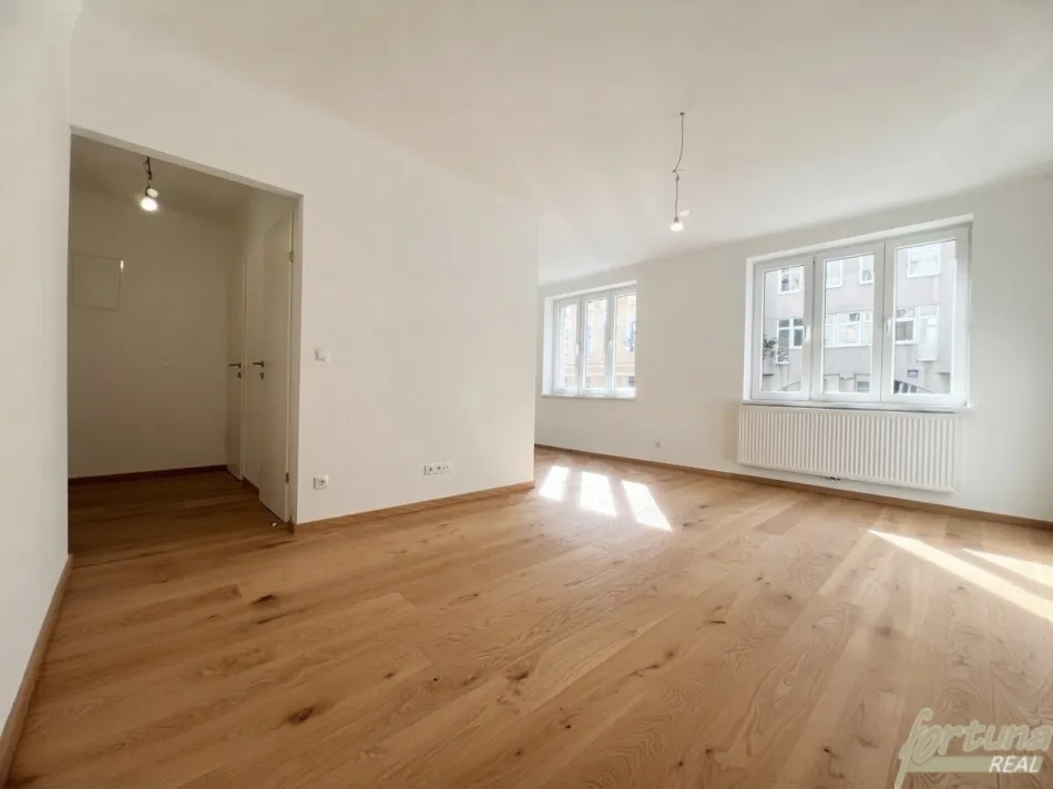 Erstbezug zur MIETE - 2,5-Zimmer mit neuer Küche in 1140 Wien - Bild