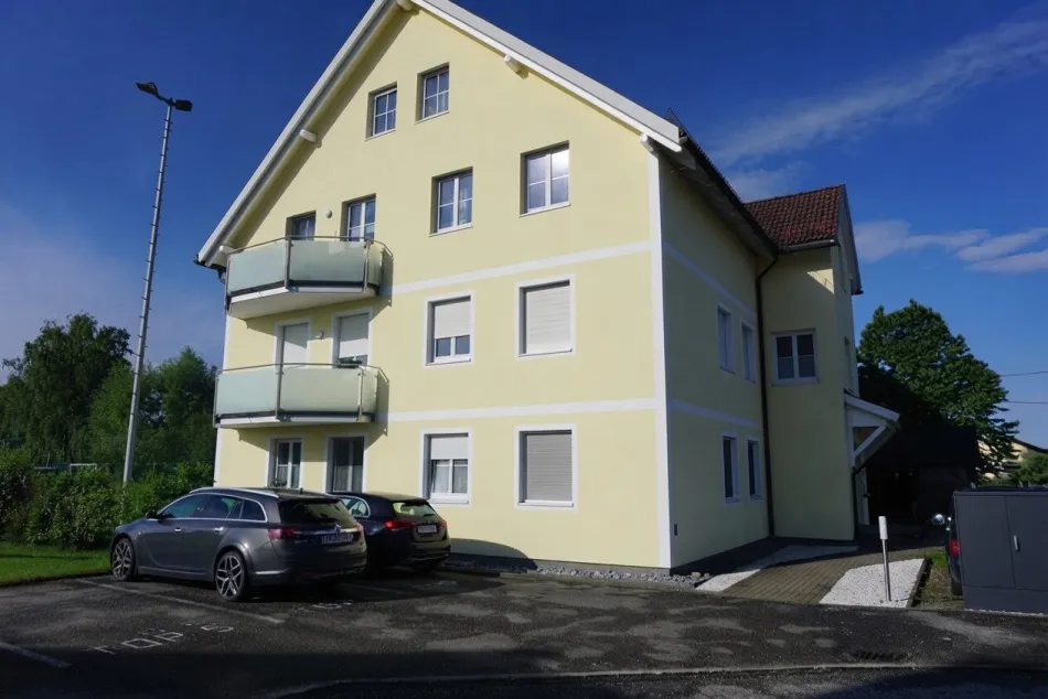 gemütliche 2-Zimmer Wohnung mit Garten, Terrasse und PKW-Stellplatz - Titelbild