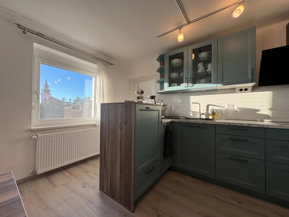 Top renoviertes 3 Zimmer-Haus mit unvergleichlichem Ausblick - Bild