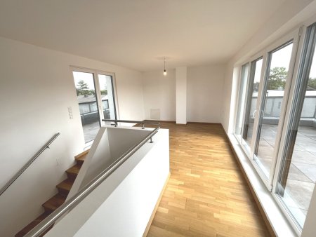 ANLEGERHAUS: Moderne vermietete Traumimmobilie in Strasshof - 5 Zimmer, Garten, Terrassen und mehr für nur 349.000,00 €!