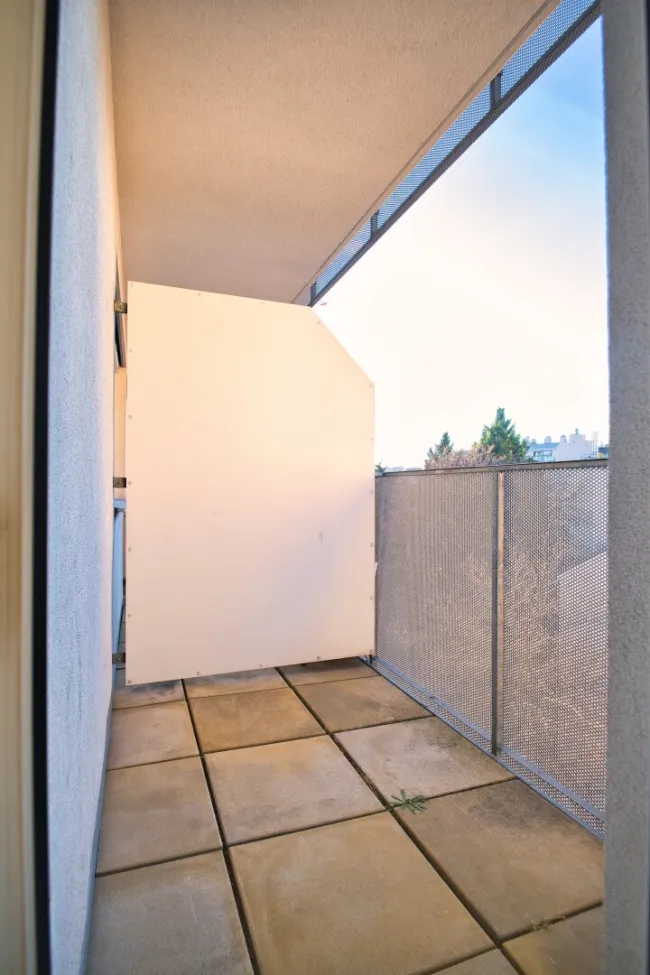 Zentral wohnen, ruhig entspannen: 2 Zimmer mit Westbalkon - Bild