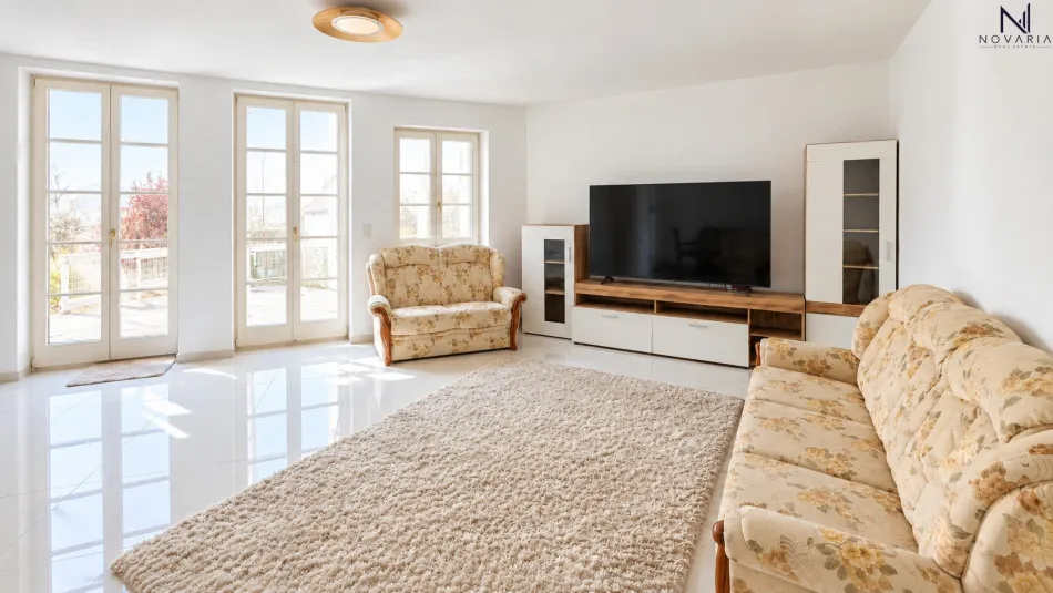 Traumhafte 4-Zimmer-Gartenwohnung nahe Schloss Laxenburg - Titelbild