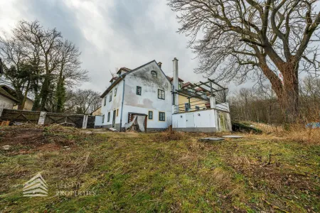 Villenliegenschaft auf historischem Klostergrund