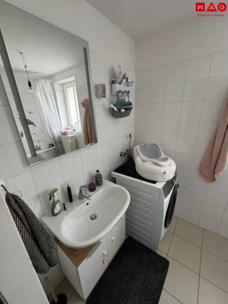 Badezimmer mit Wanne