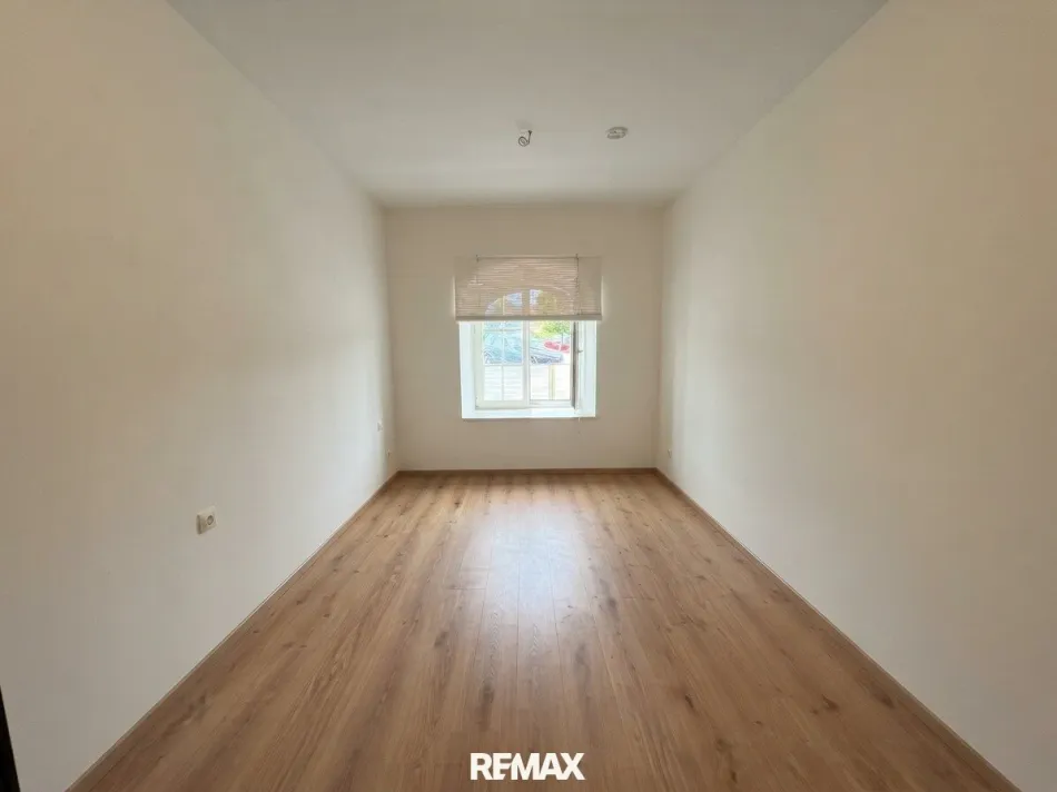 Kernsanierte Erdgeschosswohnung mit ca. 45 m² in Oberweis zu mieten! - Titelbild
