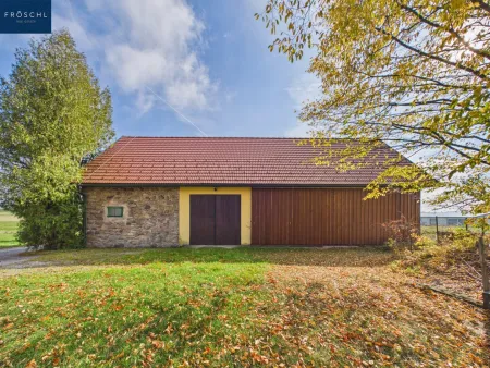 Charaktervolle Scheune mit Natursteinmauerwerk
