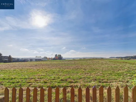 Weiter Blick über die Waldviertler Landschaft