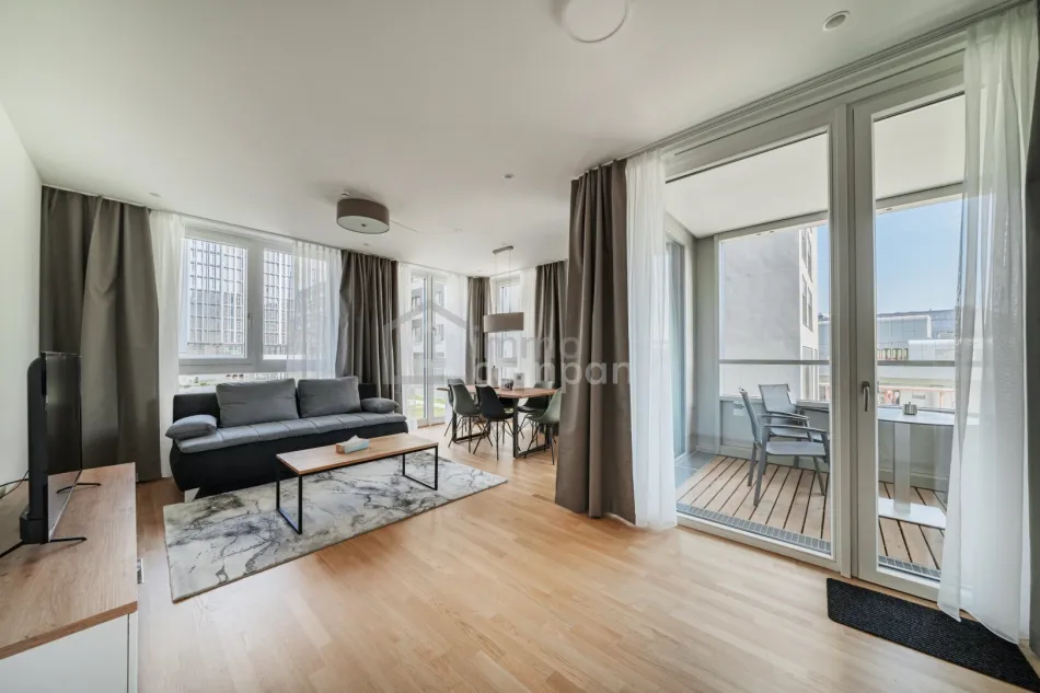 Familienfreundliche 3-Zimmer-Wohnung mit Loggia im VIENNA TWENTYTWO – Pool über den Dächern, Gym, all-inclusive | 1220 Wien - Titelbild