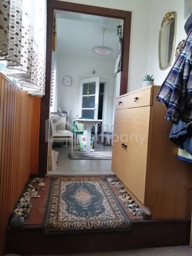 Sanierungsbedürftiges Haus auf 1580m² Grundstück - Bild