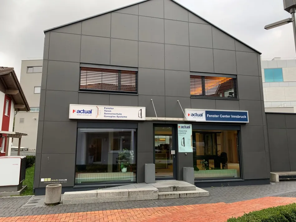 Helles Büro in Innsbruck: 1.608 € monatlich, ideal für Unternehmen rund um die Baubranche - Titelbild