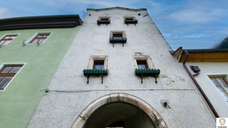 Historischer Stadtturm (Inntor, ehemals Brückentorturm) ca. 90 qm Wohnfläche in Rattenberg / Tirol
