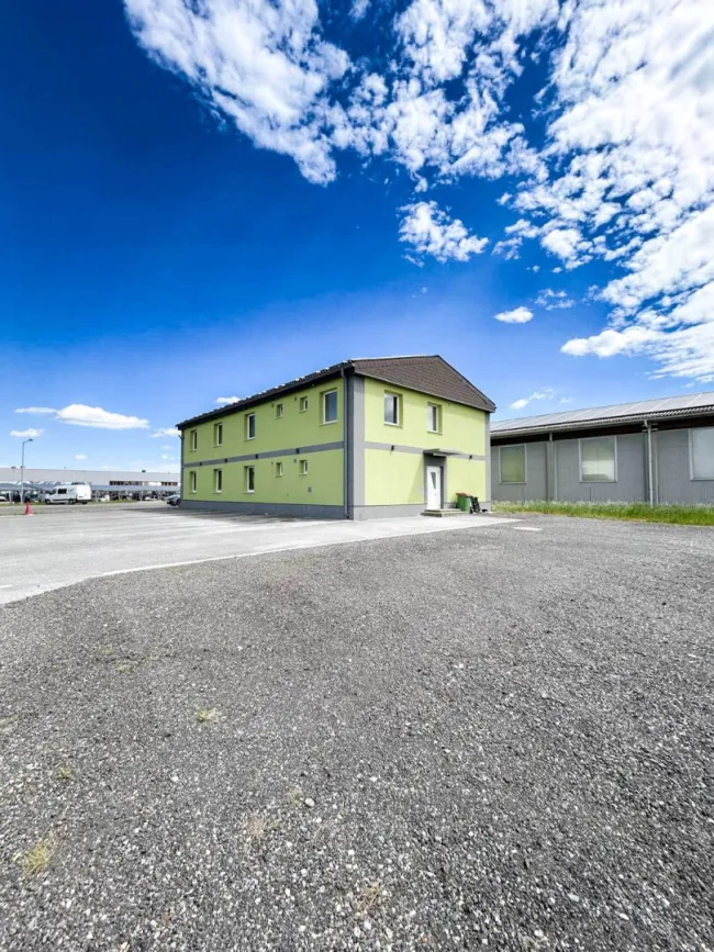 MODERNE BÜROFLÄCHEN | INDUSTRIEGEBIET ILZ | FLEXIBEL NUTZBAR I ROTO IMMOBILIEN - Titelbild
