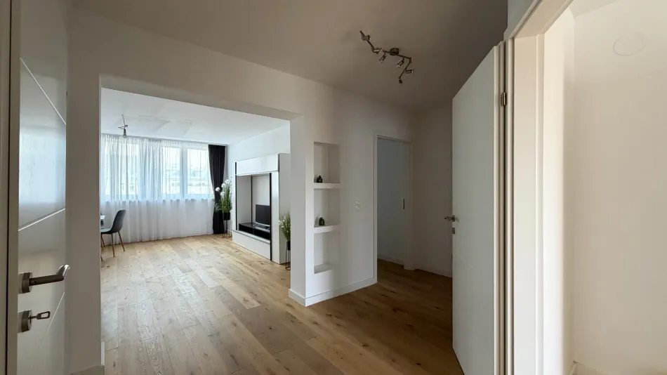 3 Zimmer, 79 m², Westbalkon zum Hof, Lift, nahe U6 – € 490.000 - Bild