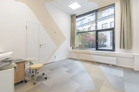 Büro/Praxis I