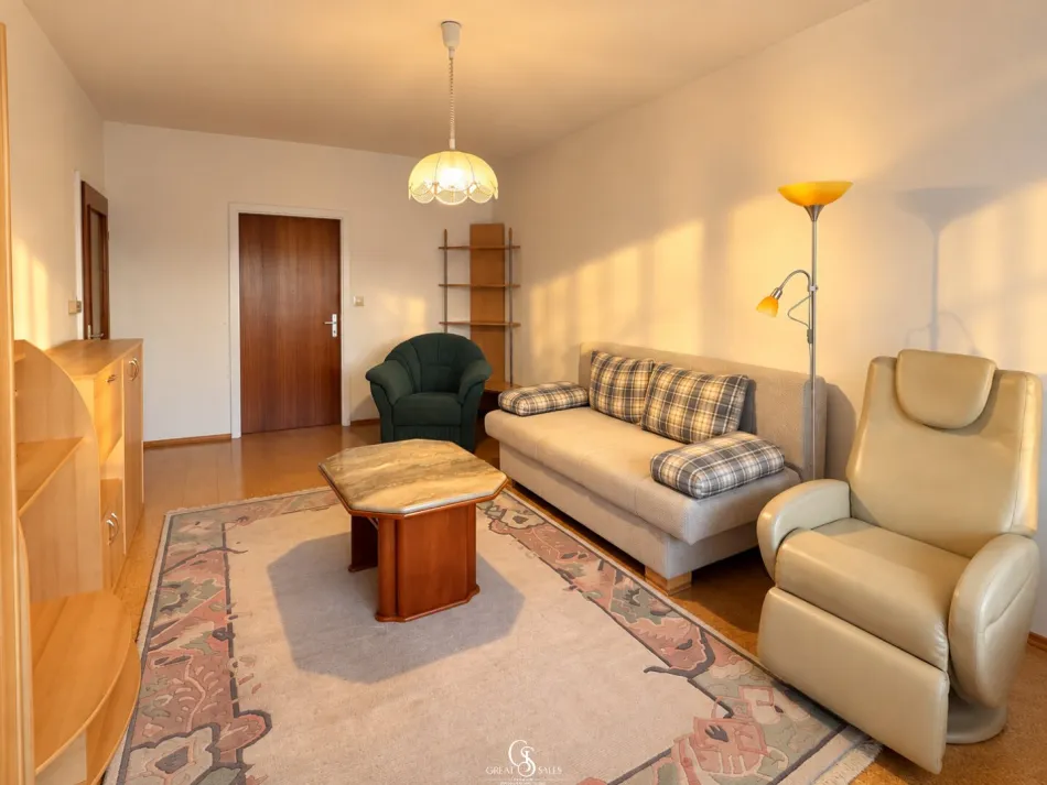 Ihr Wohnzimmer mit einer sonnigen Loggia