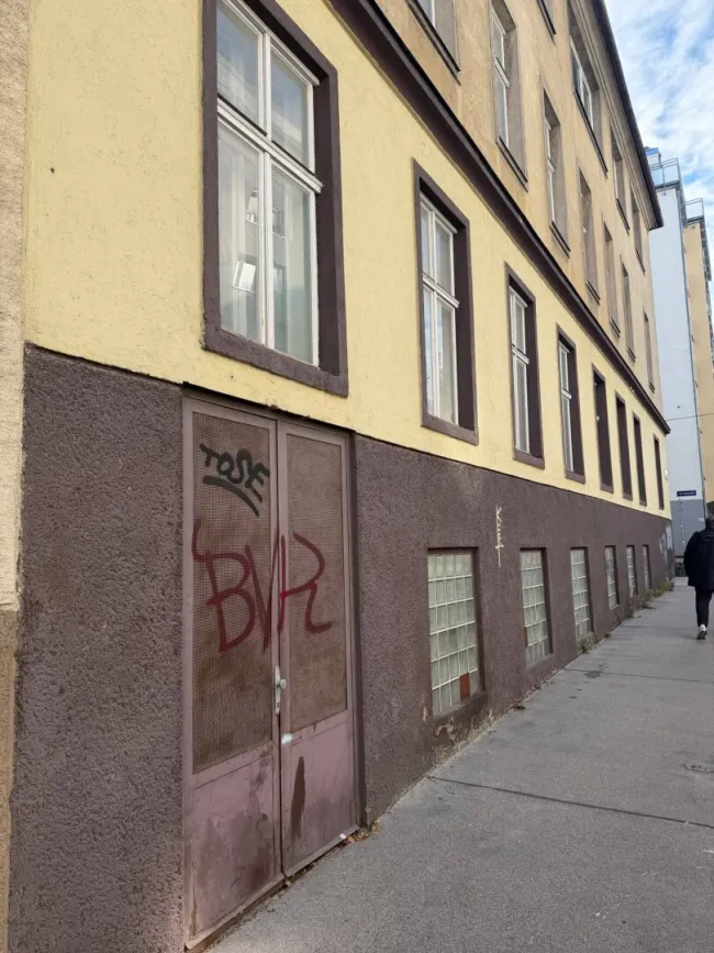 Souterrain mit ca. 270 m² und eigenem Straßenzugang – Lager, Werkstatt oder Atelier in Favoriten - Bild