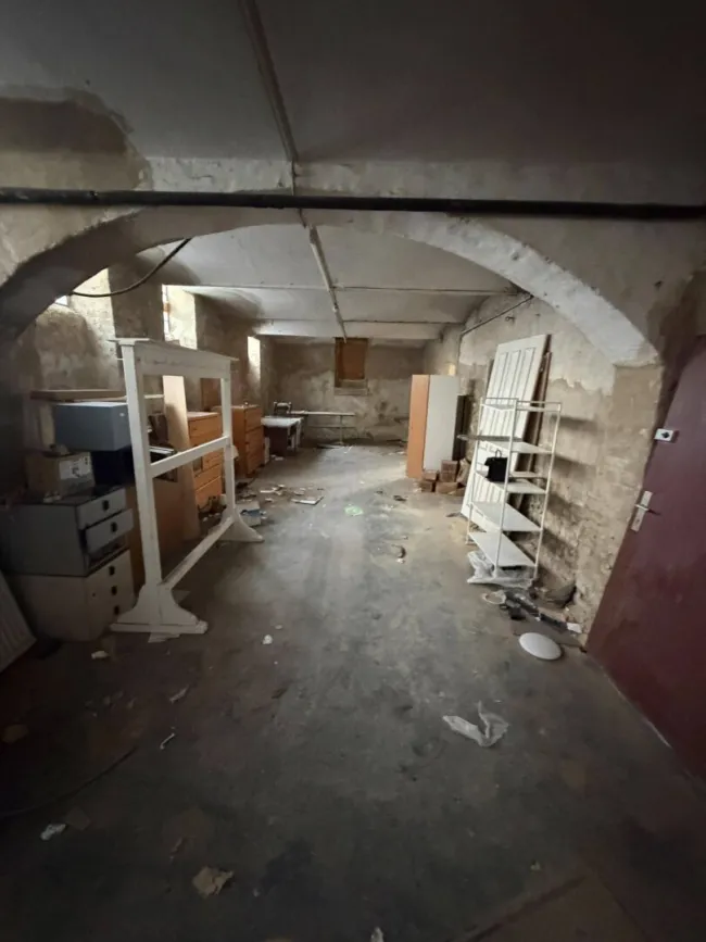 Souterrain mit ca. 270 m² und eigenem Straßenzugang – Lager, Werkstatt oder Atelier in Favoriten - Bild
