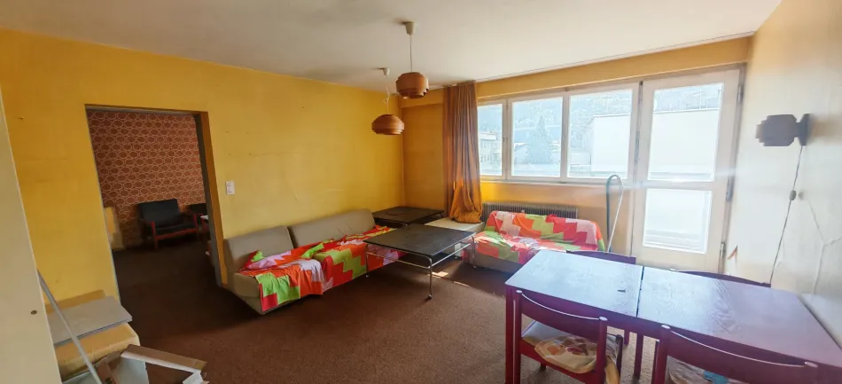 Wohnen an der Sill: Renovierungsbedürftige 3-Zimmer-Wohnung mit 3 Balkonen - Bild