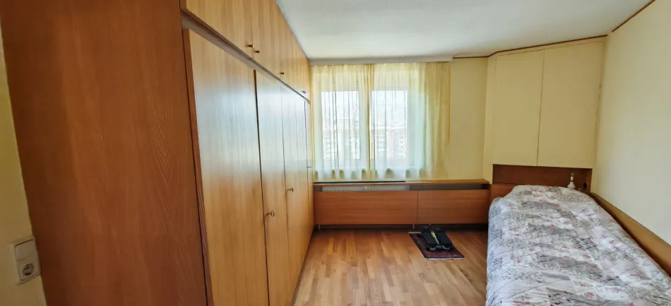 Wohnen mit Weitblick: Geräumige 2-Zimmer-Wohnung mit traumhafter Aussicht - Bild