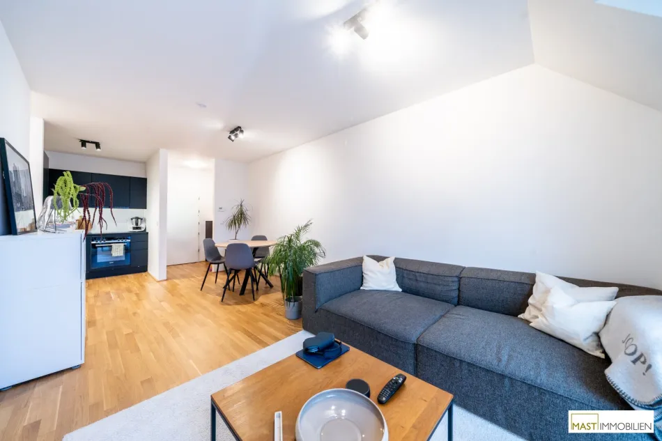 Attraktive 2-Zimmer-Wohnung mit Balkon nahe der Alten Donau und Donauzentrum - Bild