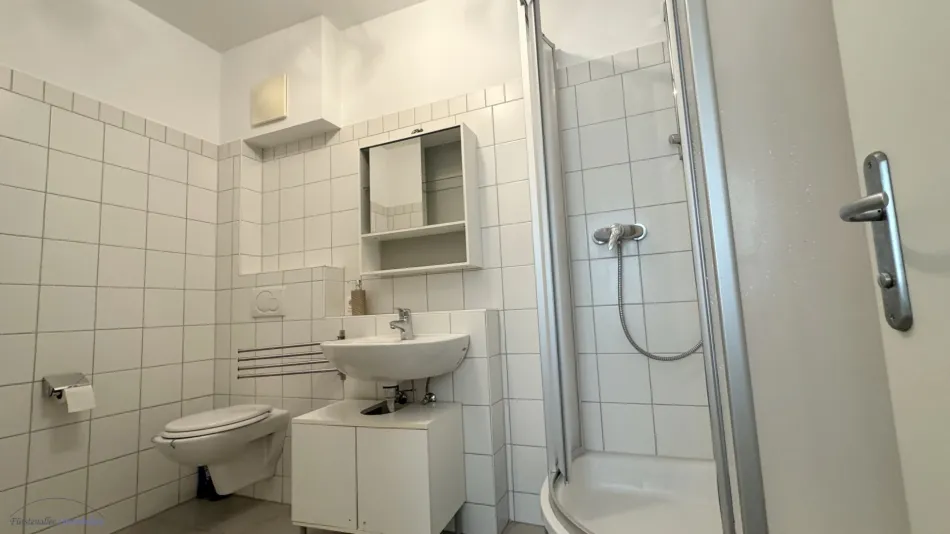 MIETE SALZBURG-STADT - RUHELAGE LEHEN: 36 m² Garconniere - Bild