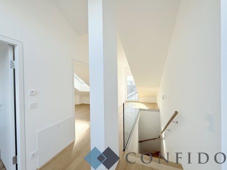 ERSTBEZUG - Exklusive Dachgeschoßwohnung in traumhafter Lage!