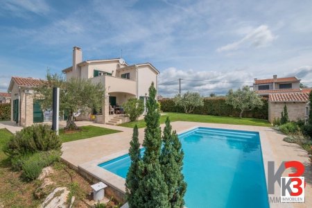 K3 - Poreč-Bereich, Haus mit Pool!