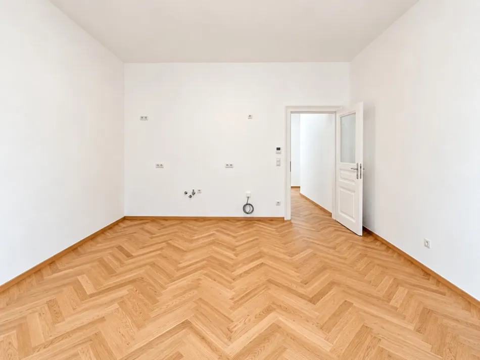 ***Erstbezug 3-Zimmer-Altbauwohnung mit Balkon in absoluter Ruhelage nahe Augarten*** - Bild