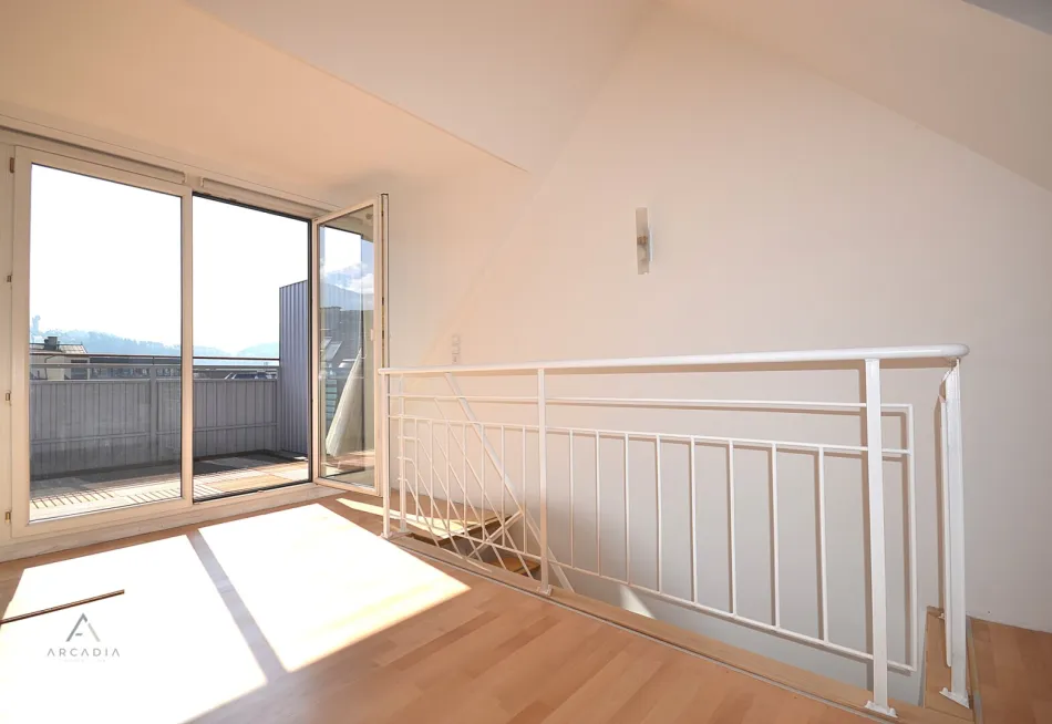 Helle Dachgeschoss- Maisonette in attraktiver Zentrumslage - Bild