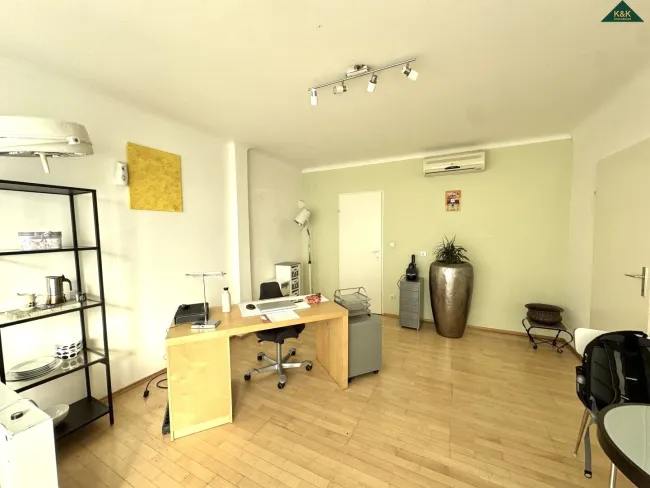 SPORT-PHYSIOTHERAPEUT/IN, MASSEUR/IN, SHIATSU, BIRTH -TRAINERIN…- PROVISIONSFREI - Titelbild