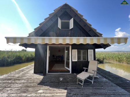EINZIGARTIGE ALLEINRUHELAGE - UNEINSEHBAR - IM NEUSIEDLER SEE - AUF PACHTGRUND MIT BOOTSANLEGEPLATZ