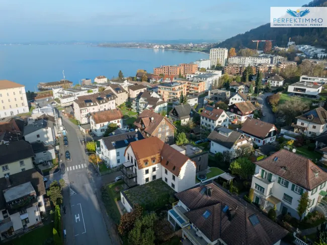 Wohnen wie im eigenen Haus: lichtdurchfluteter, geräumiger Wohntraum mit Dachterrasse - Bild