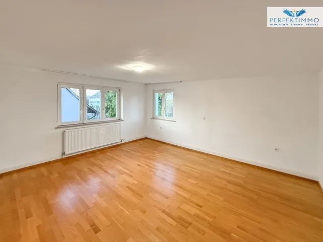 Große 3-Zimmer-Wohnung mit Terrasse - Bild