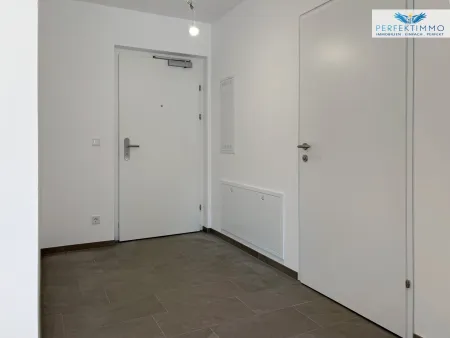 Neubau: 2-Zimmer-Wohnung mit Terrasse und Garten Top 2