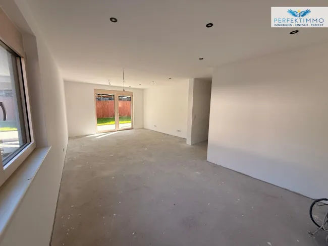 Neubau: 2-Zimmer-Wohnung mit Terrasse und Garten Top 1 - Bild